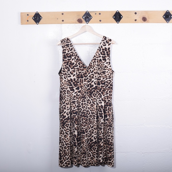 Vince Camuto Animal Print Dress - Picture 2 of 8